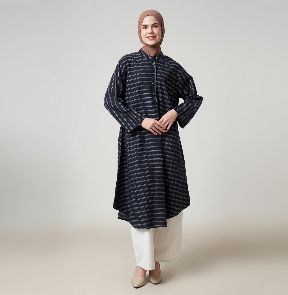 Dhoby Ghout Tunik Panjang Premium Wanita Putih Muslim Modern All Size Kancing Depan - Eriza